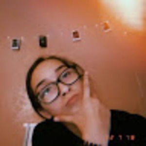 Meet your Posher, Camila